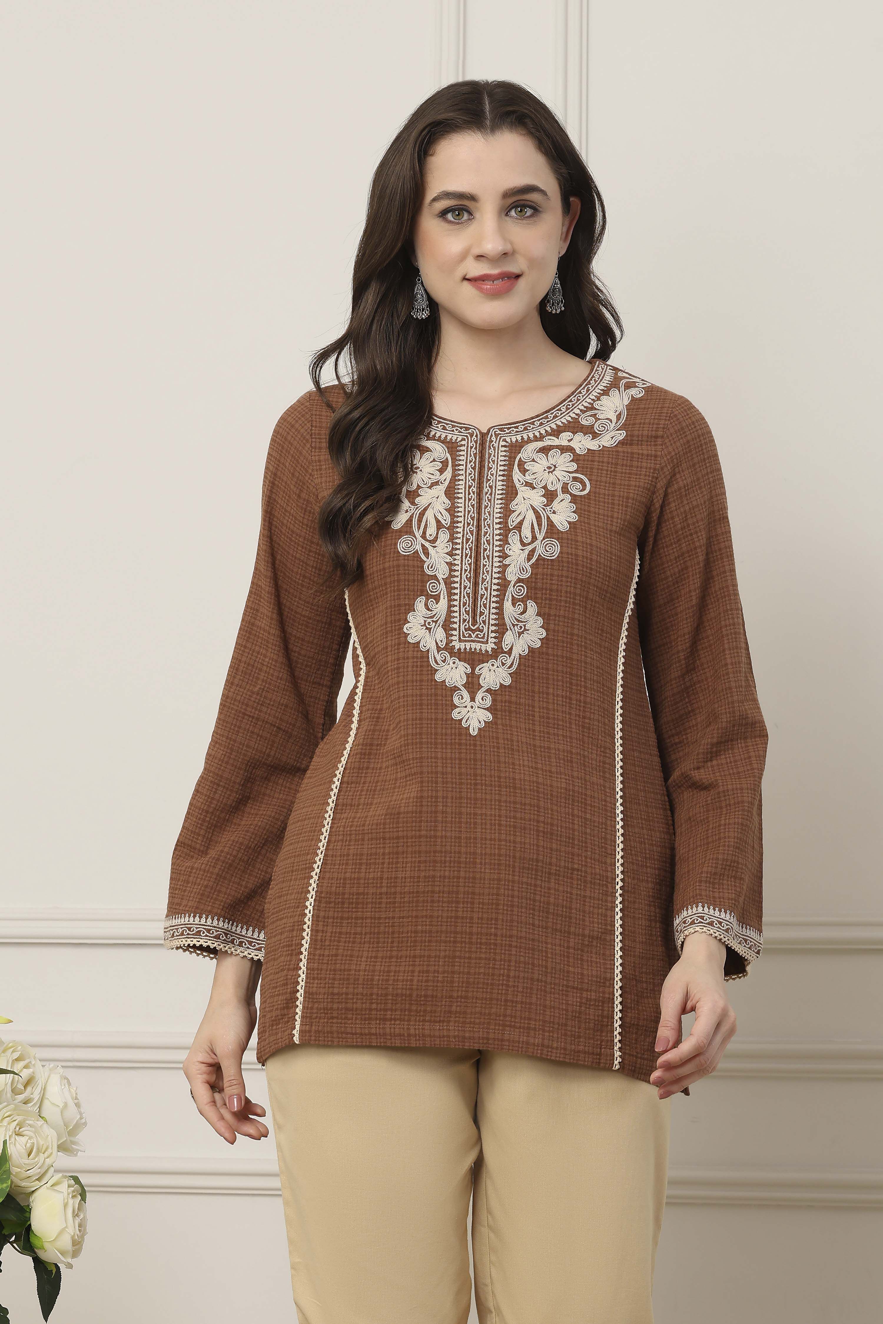 Brown Cotton Floral Yoke Embroidered Straight Kurti image number 5