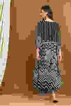 Black Printed Asymmetric Kurta Set image number 4