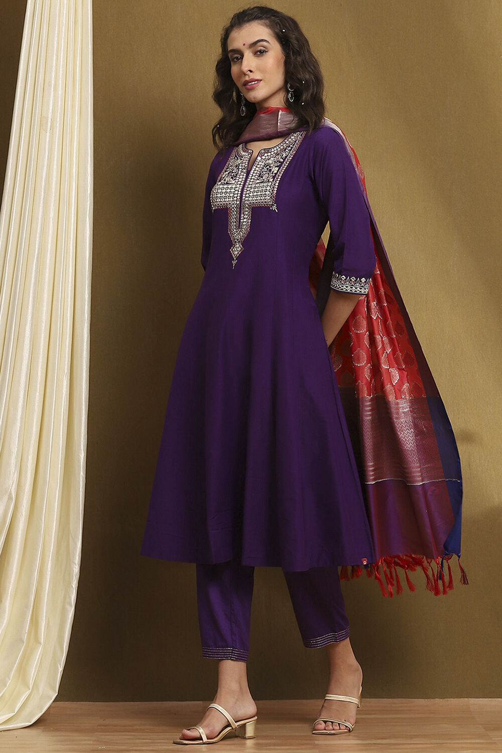 Purple Embroidered Kalidar Suit Set image number 3