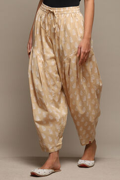 Beige & White Cotton Printed Relaxed Salwar image number 2