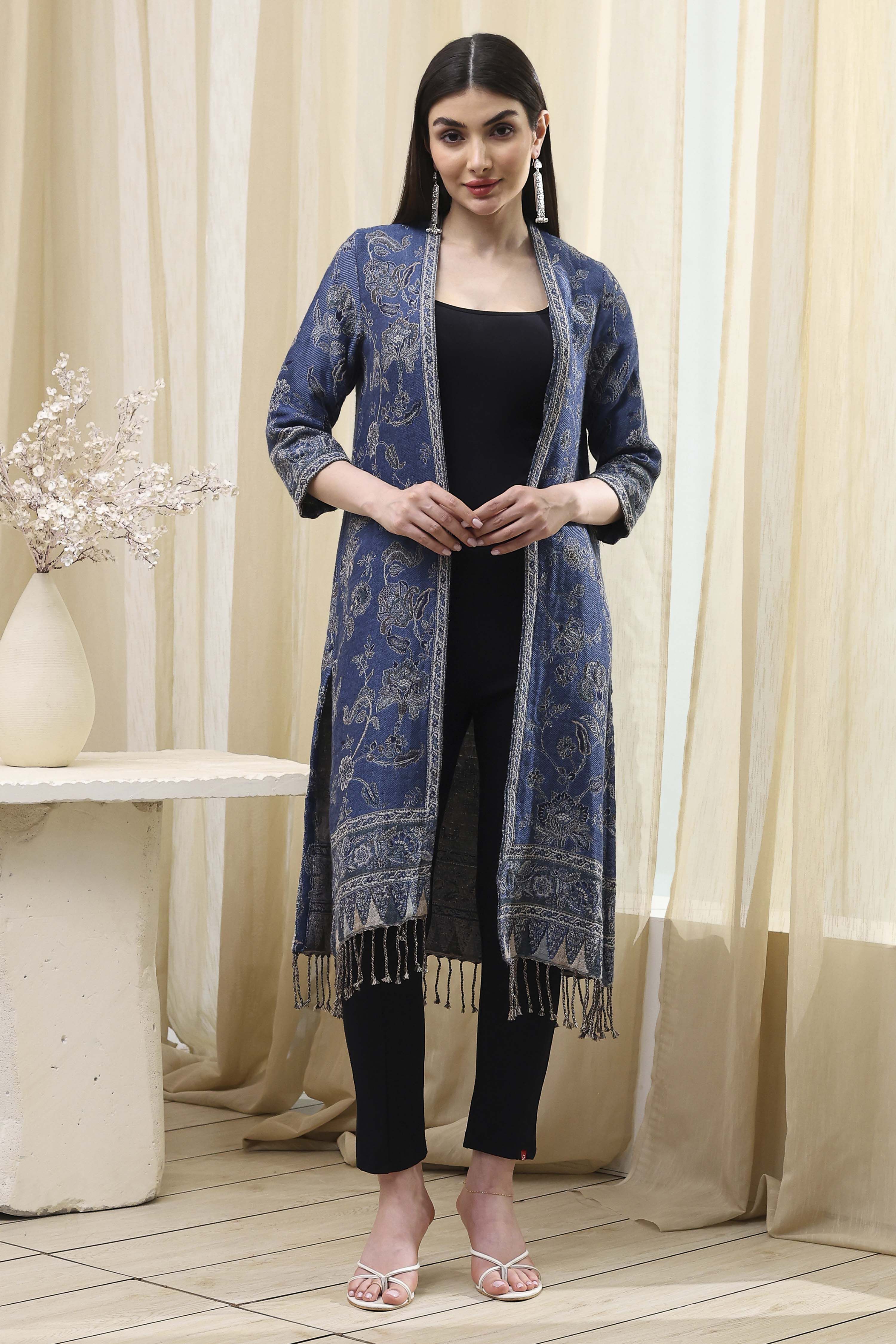 Indigo Poly Mettalic Front Open Yarndyed Shrug image number 5