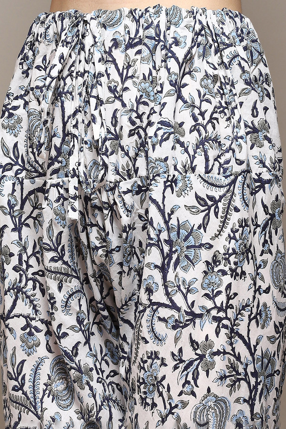 White Cotton Handloom Unstitched Suit Set image number 3