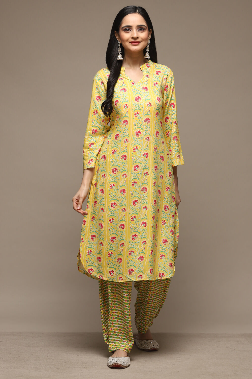 Yellow Rayon Straight Kurta Pants Suit Set image number 6