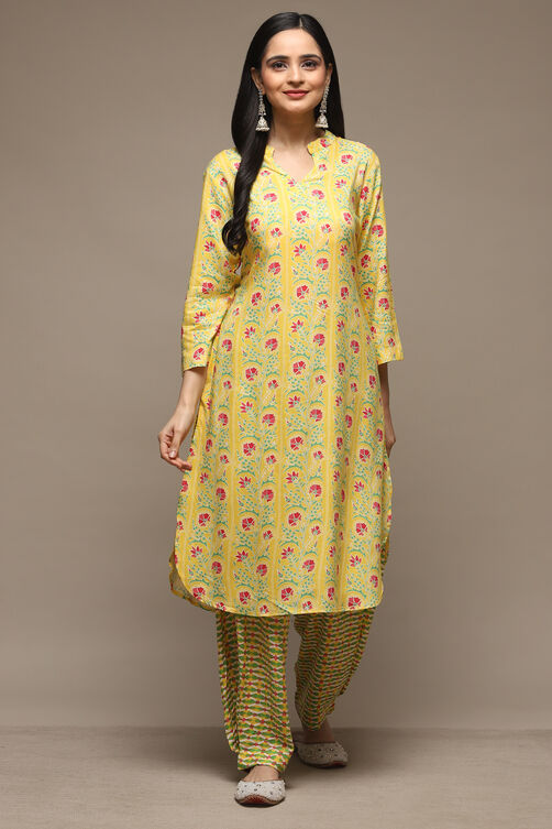 Yellow Rayon Straight Kurta Pant Suit Set image number 6
