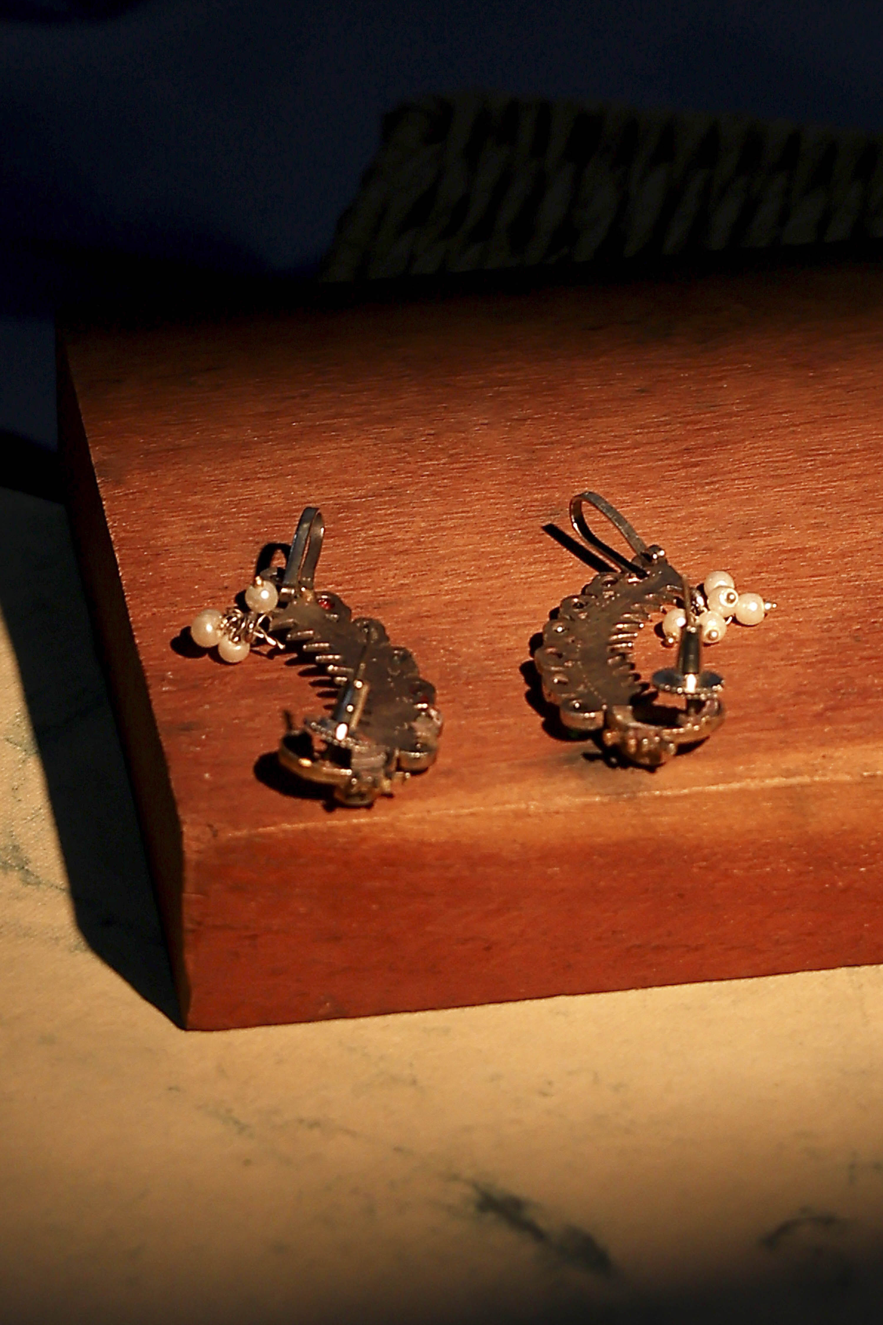 Multicolour Brass Studded Earcuff image number 2