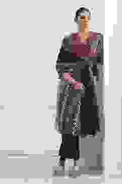 Black Cotton Printed Straight Suit Set image number 0