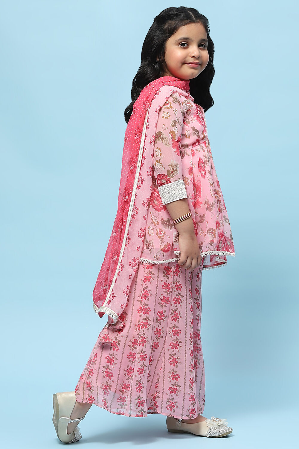 Pink Poly Georgette Floral Printed Peplum Suit Set image number 6