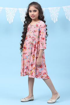 Pink Rayon Flared Printed Kurta image number 2