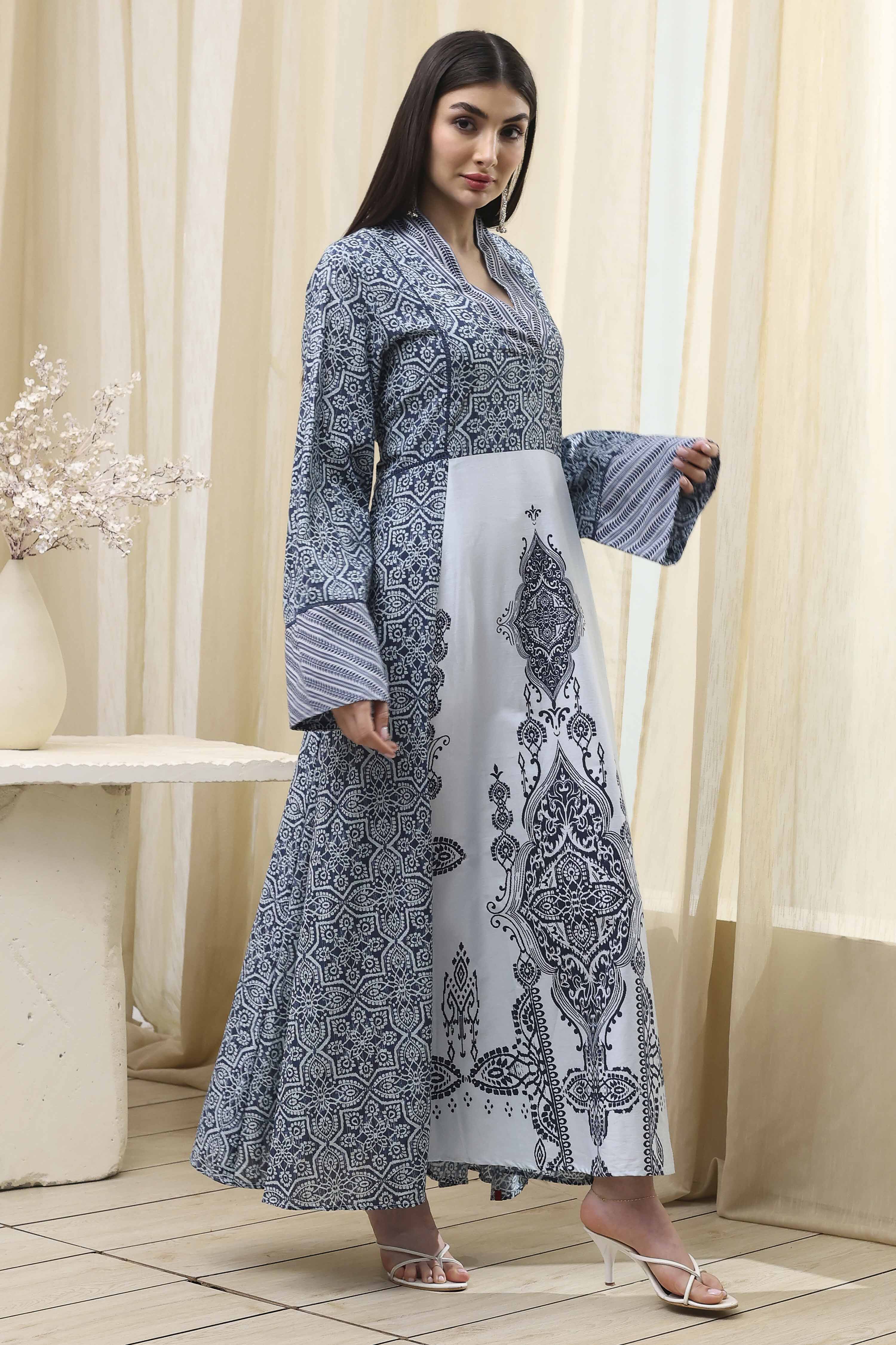Blue & White Jalabiya Kaftan image number 4