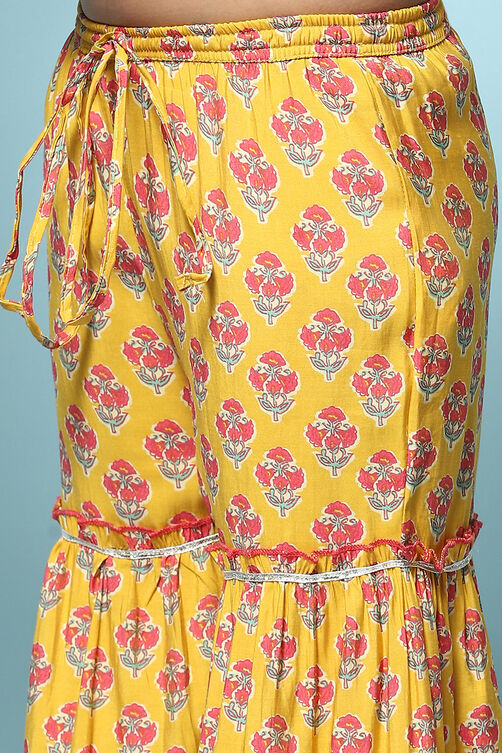 Yellow Poly Viscose Straight Printed Suit Set image number 2
