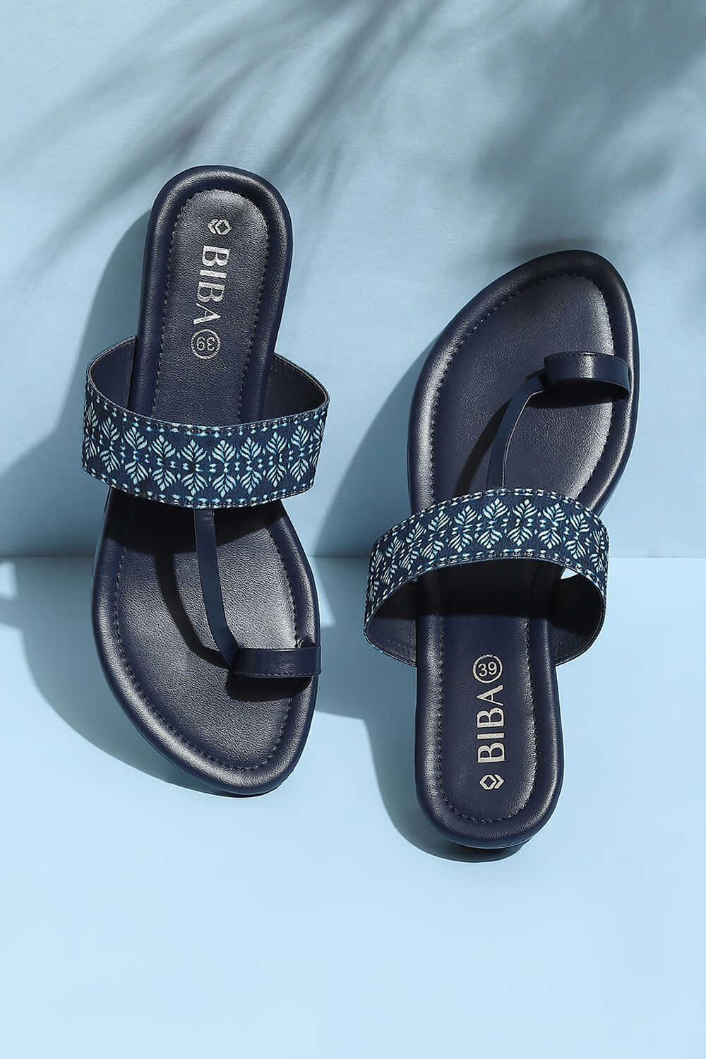 Toe best sale sandals womens