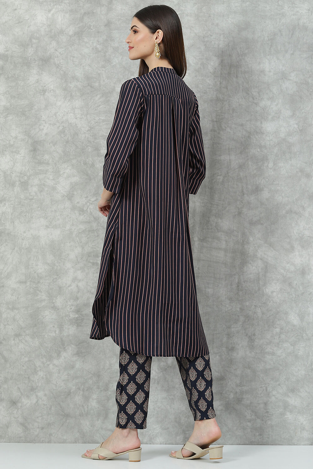 Red Poly Viscose Printed Kurta Set image number 4