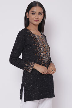 Black Woolen Short Yarndyed Kurti image number 4