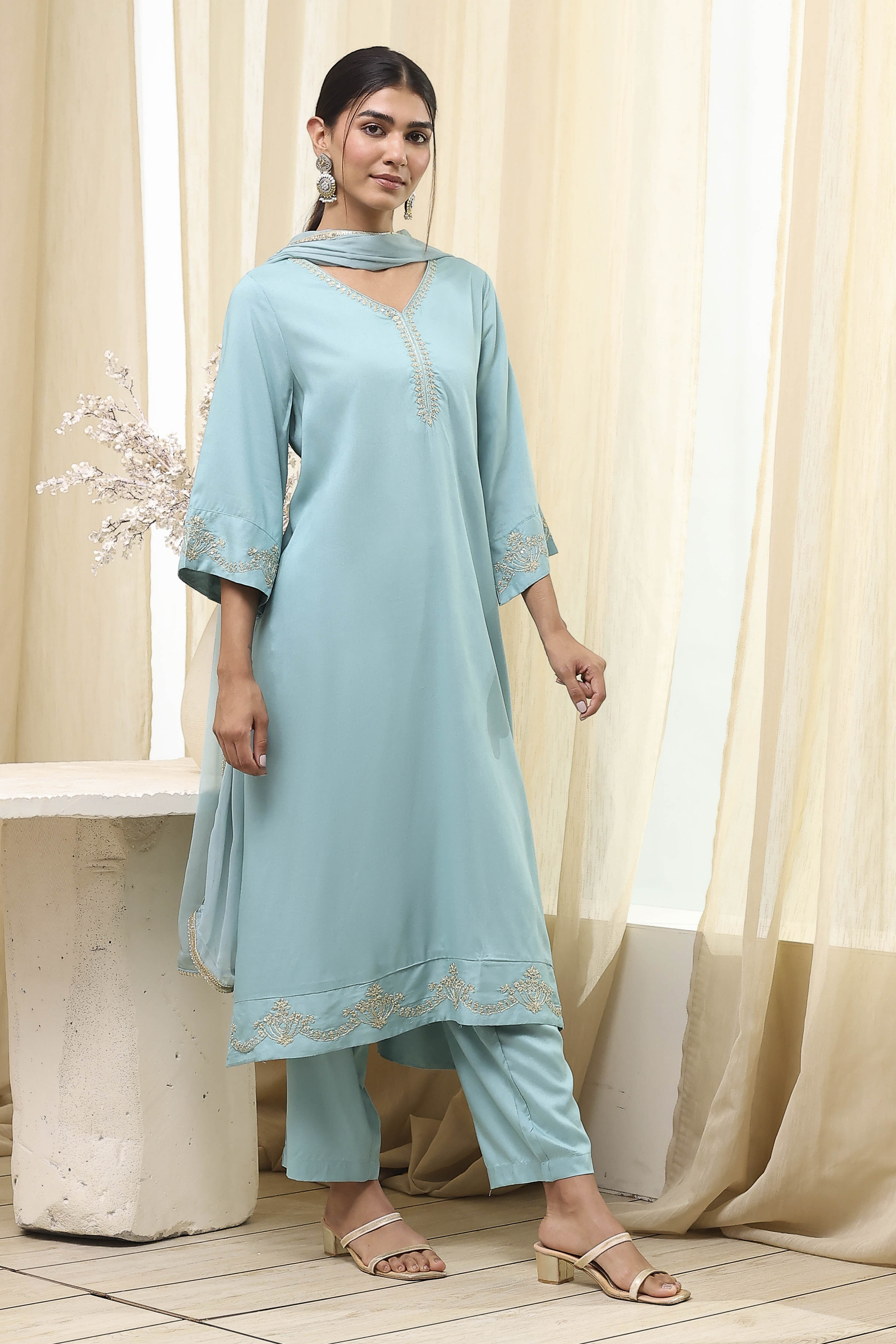 Dull Blue Solid A-Line Suit Set image number 5