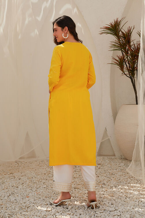 Yellow Rayon Straight Kurta image number 3