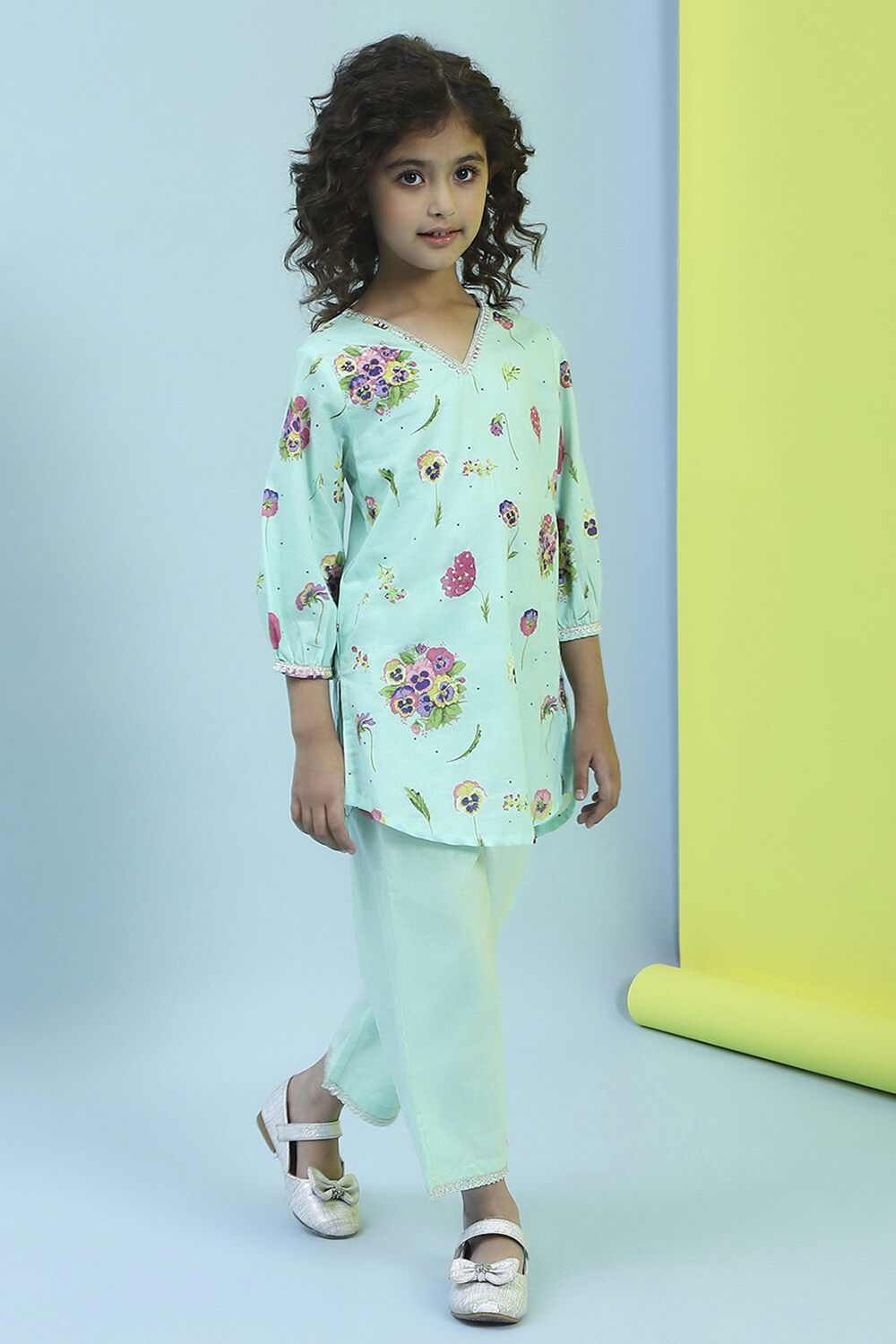 Turquoise Cotton Floral Straight Kurta Pants Set image number 5