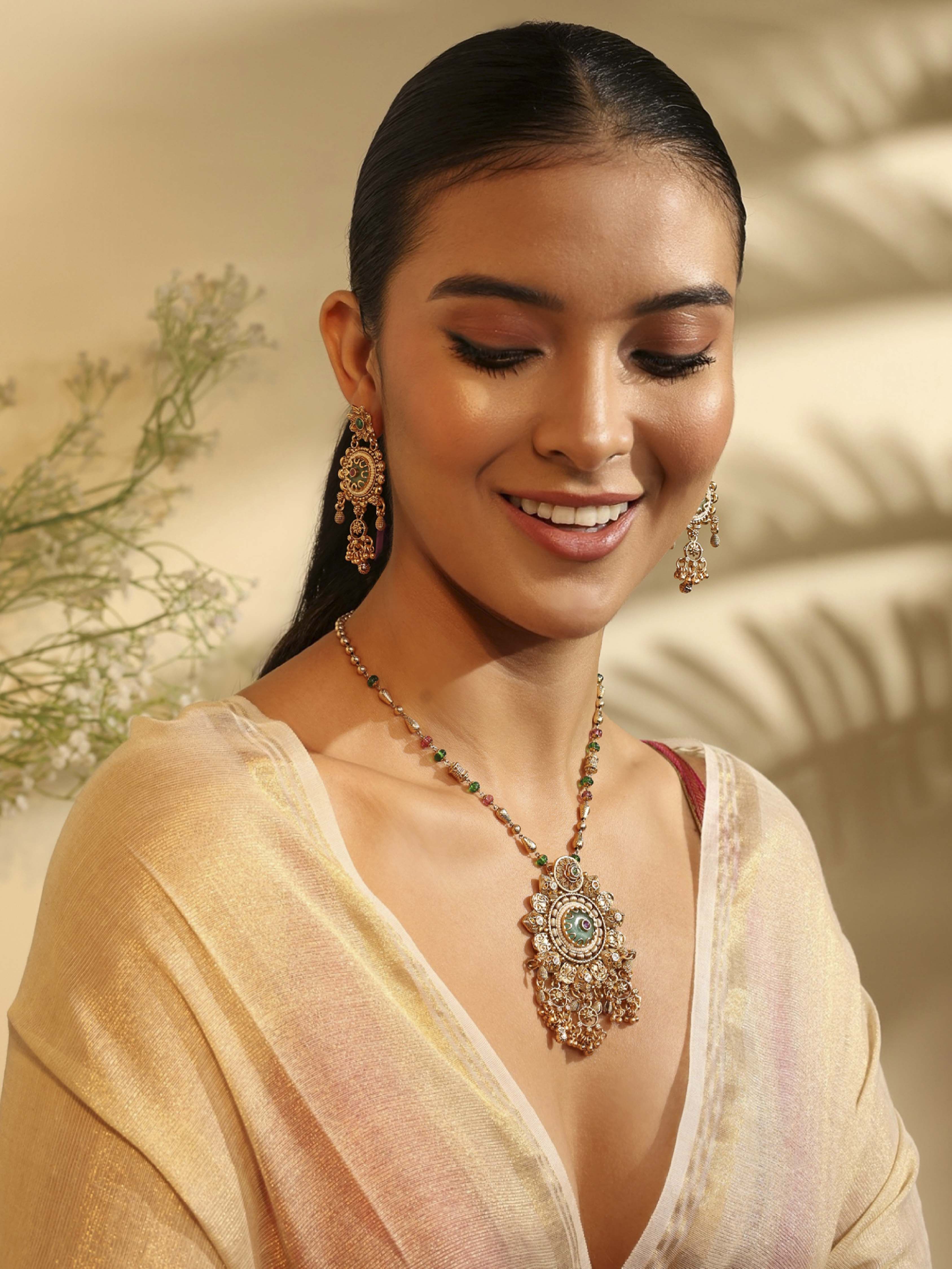 Gold Plated Brass Pendant Necklace Set image number 4