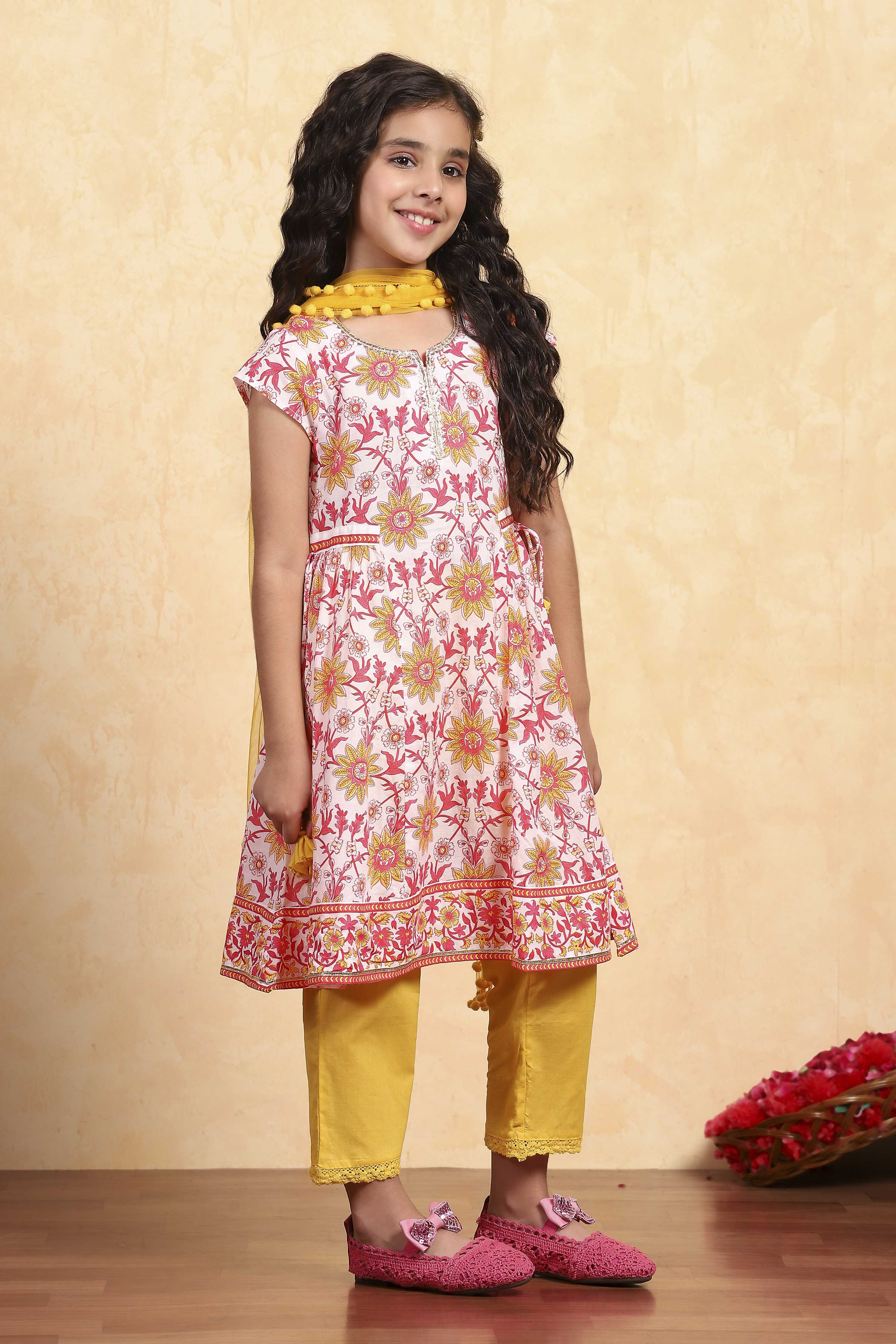 Blue Cotton Flared Printed Suit Set image number 5