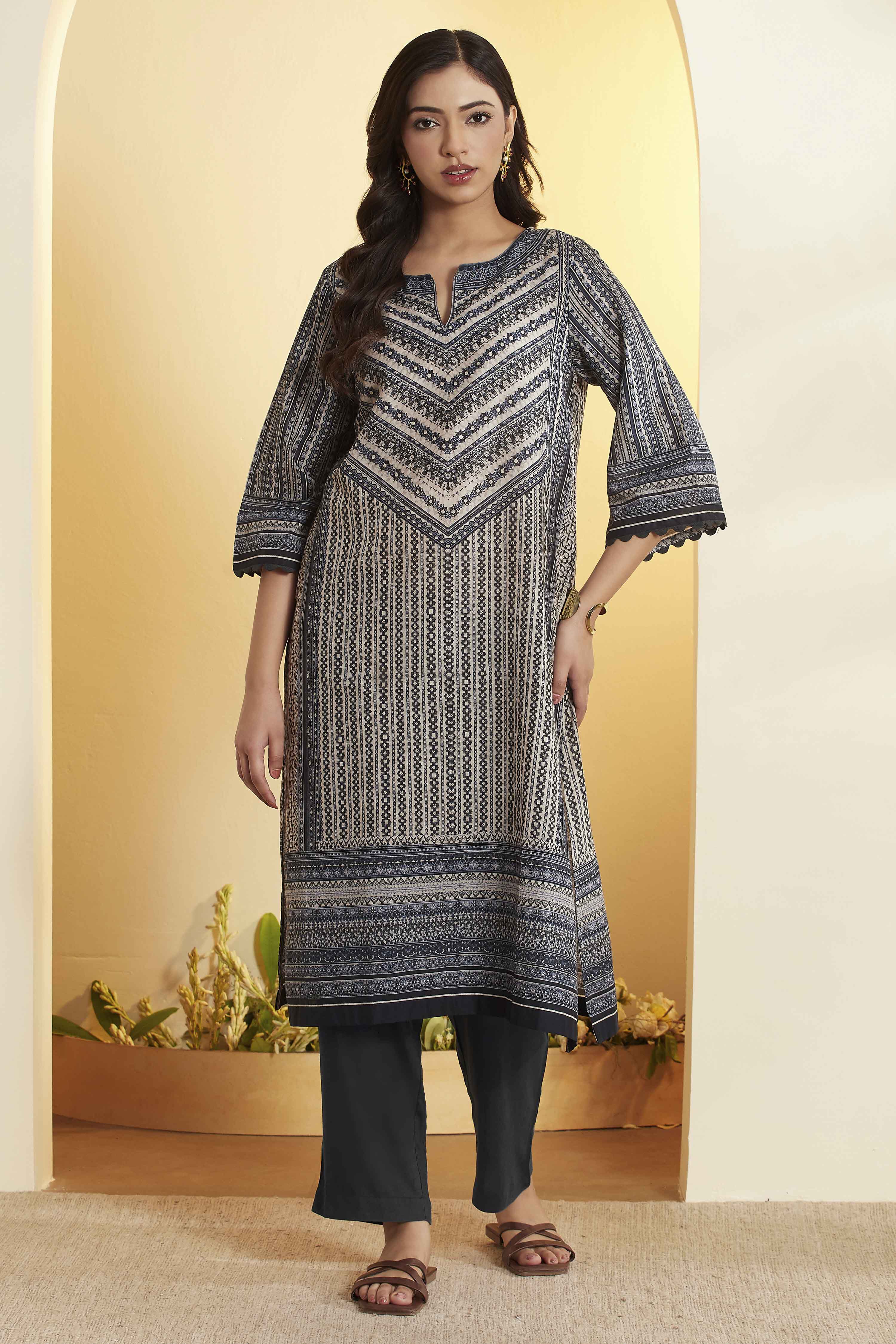 Black Cotton Straight Kurta image number 5