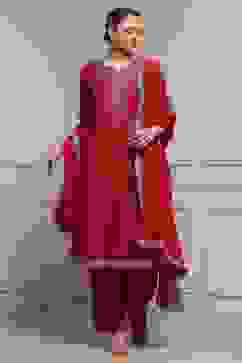 Red Cotton A-Line Yarndyed Suit Set image number 0