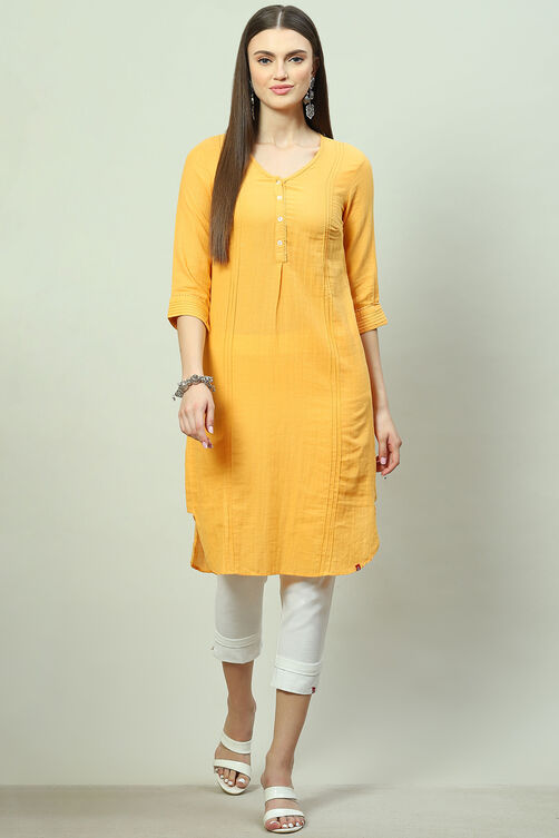 Red Cotton Solid Kurti image number 3