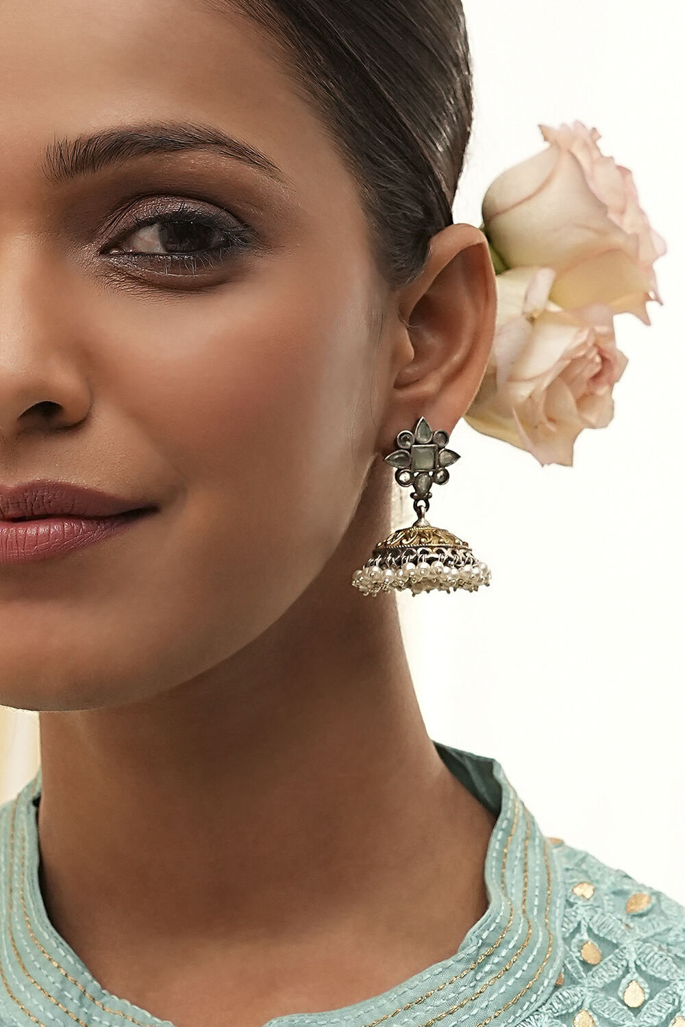 Mint Green Stone Earrings image number 1