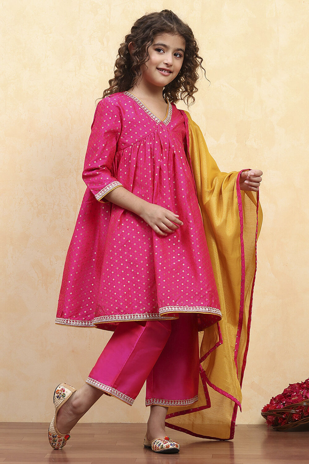 Pink Polyester Yarndyed Gathered Suit Set image number 5