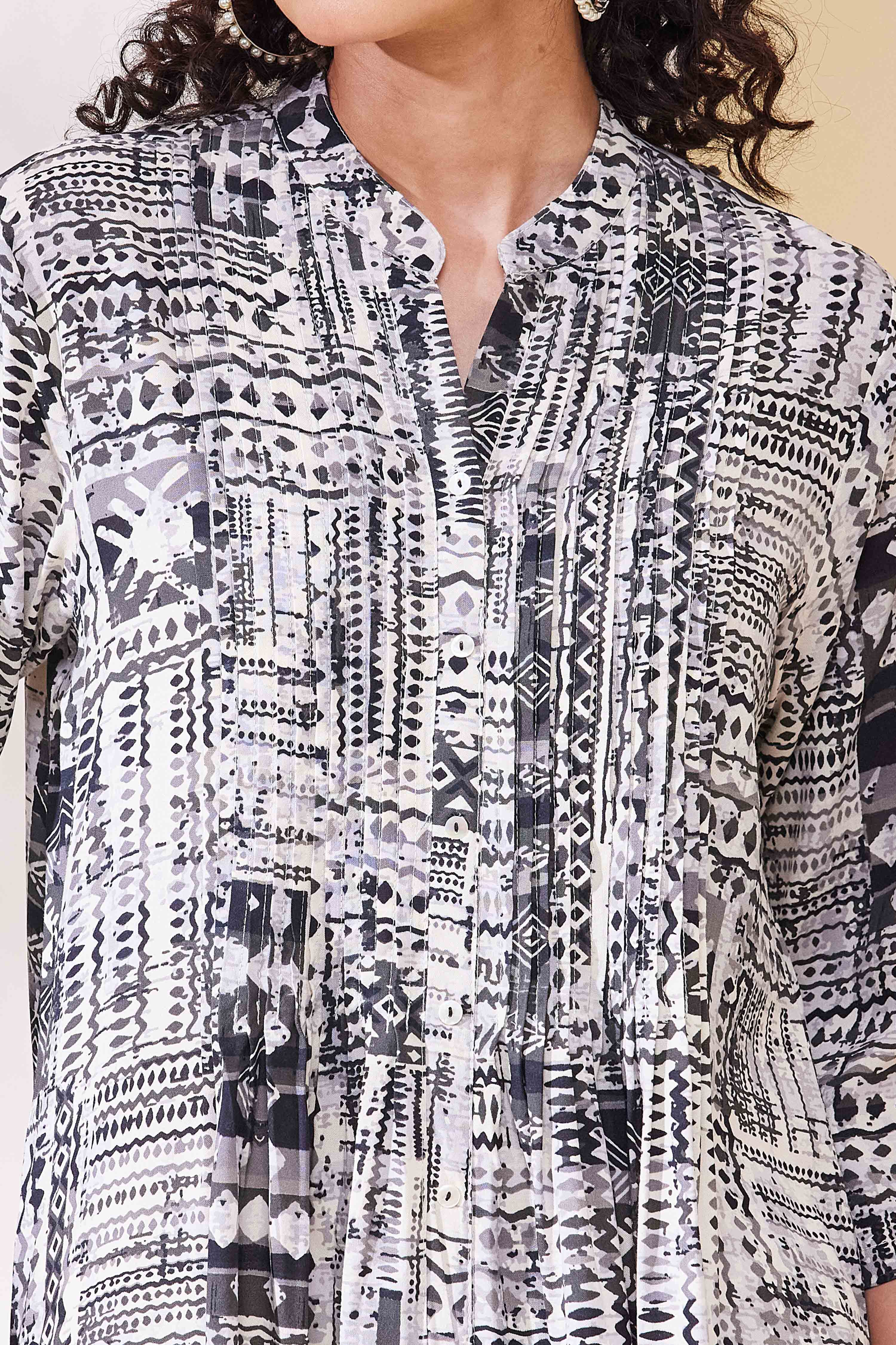Black Viscose Rayon Straight Kurta image number 1