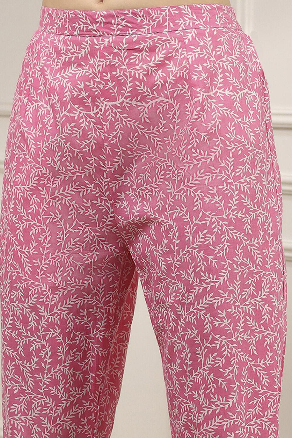 Pink Cotton Screen Print Unstitched Suit Set image number 3