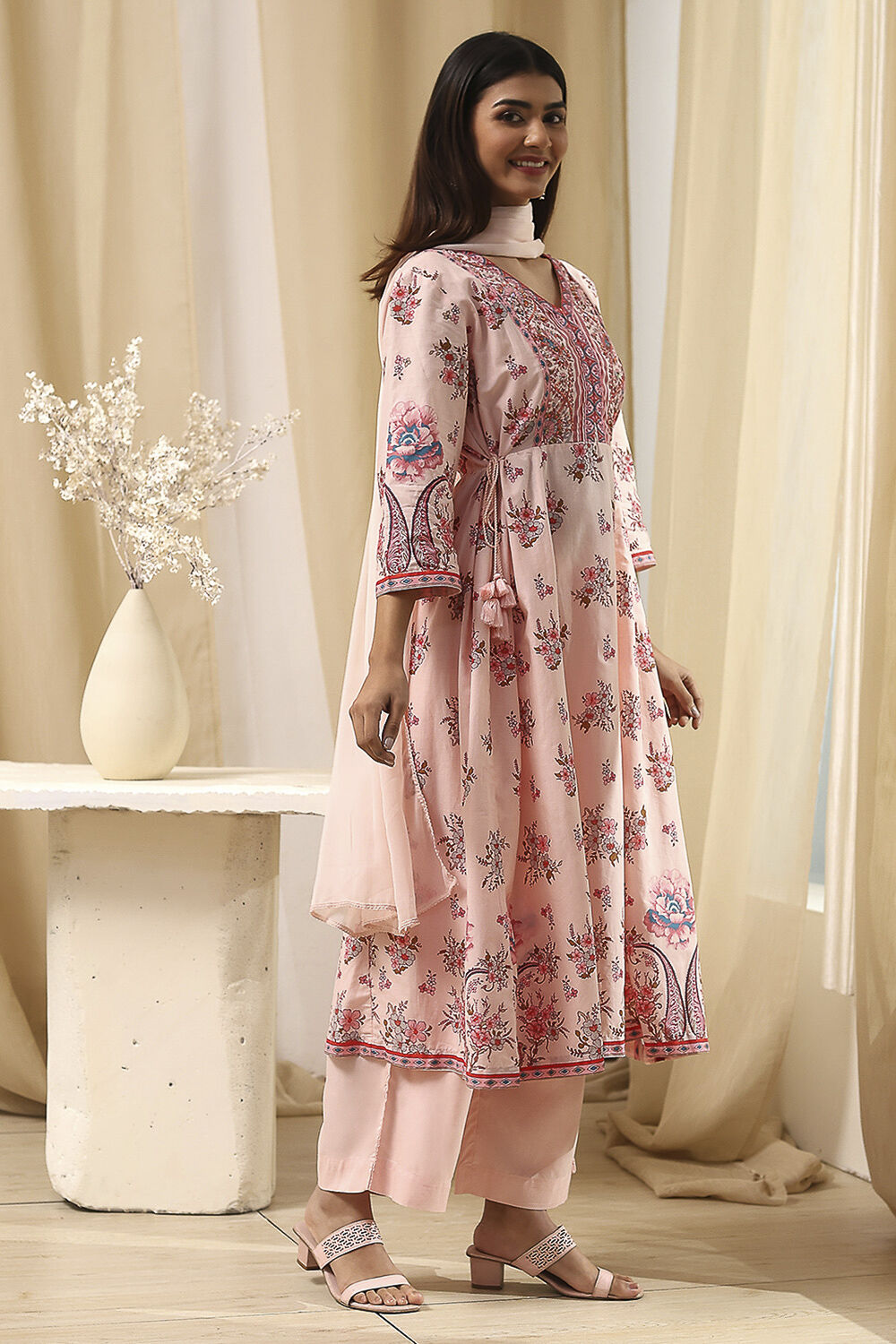 Peach-Colored Cotton Floral Flared Suit Set image number 5