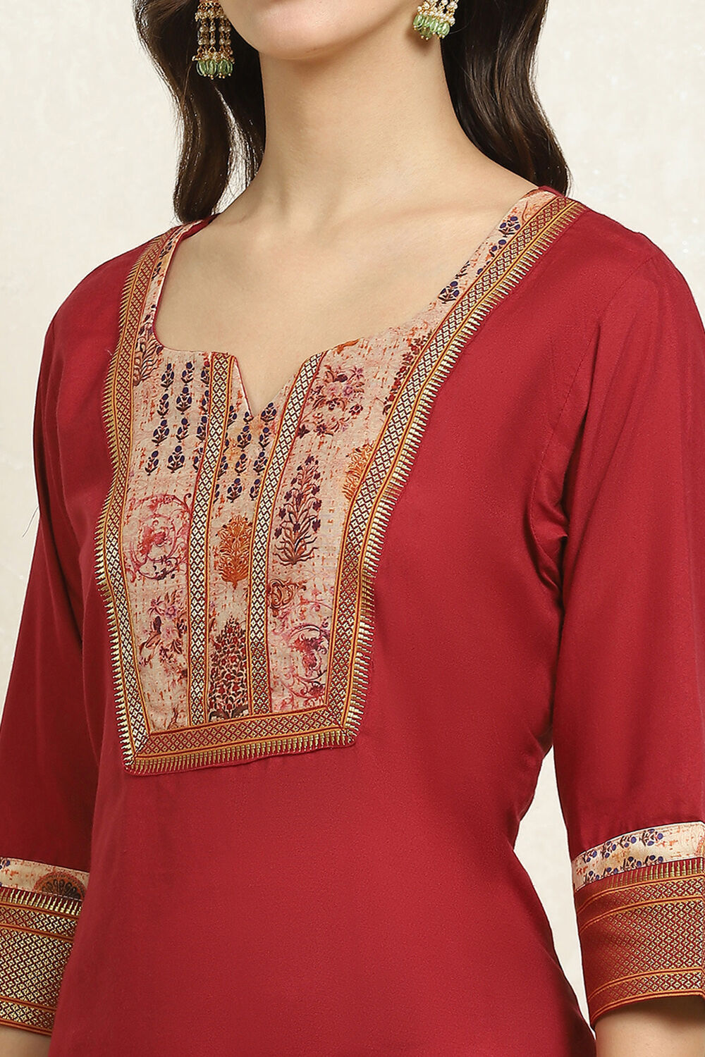 Maroon Cotton Handloom Unstitched Suit Set image number 2