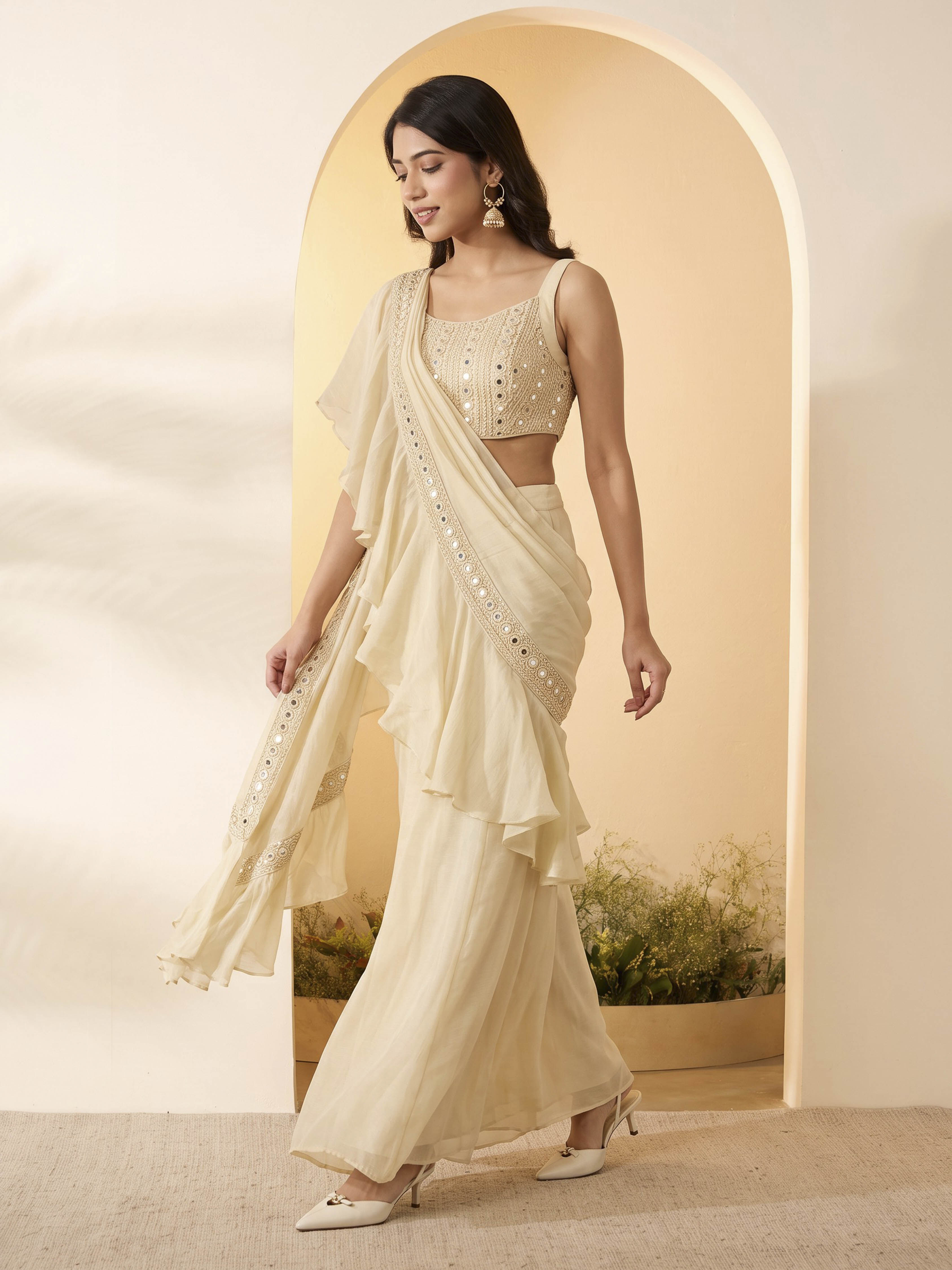 Ivory Viscose Rayon Gathered Saree image number 3