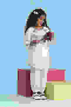 White Cotton Solid Straight Suit Set image number 6