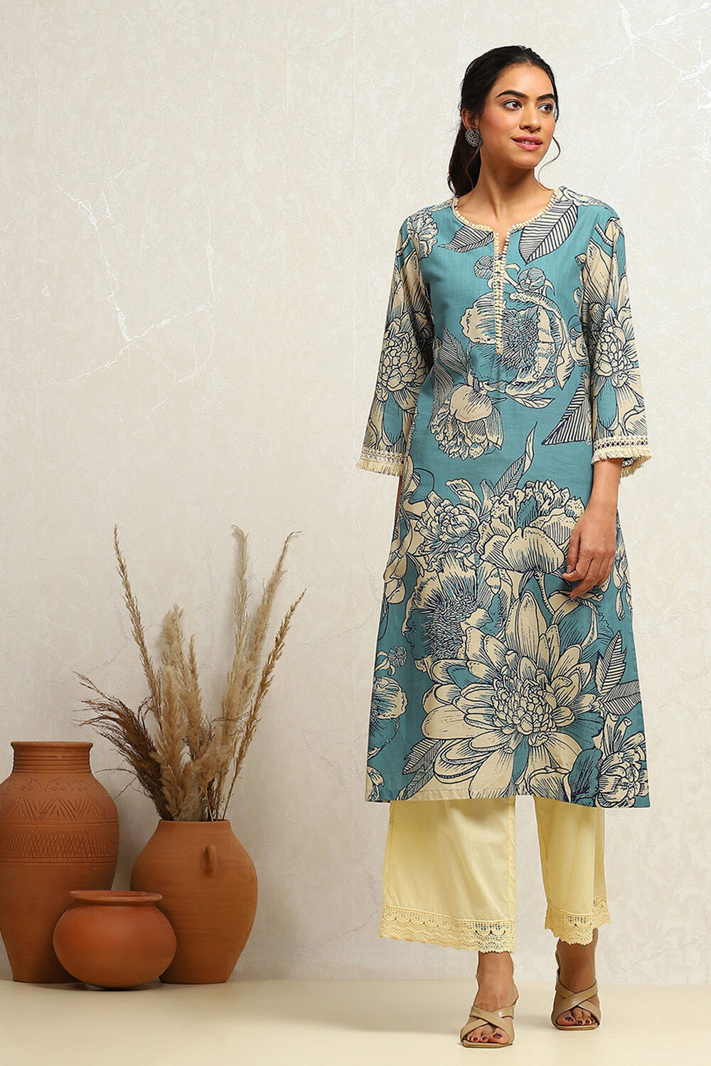 Blue Cotton Floral Printed Straight Kurta image number 0