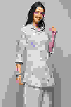 White Rayon Straight Kurti image number 4