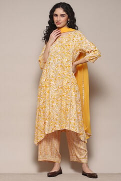 Yellow Rayon Straight Suit Set image number 7