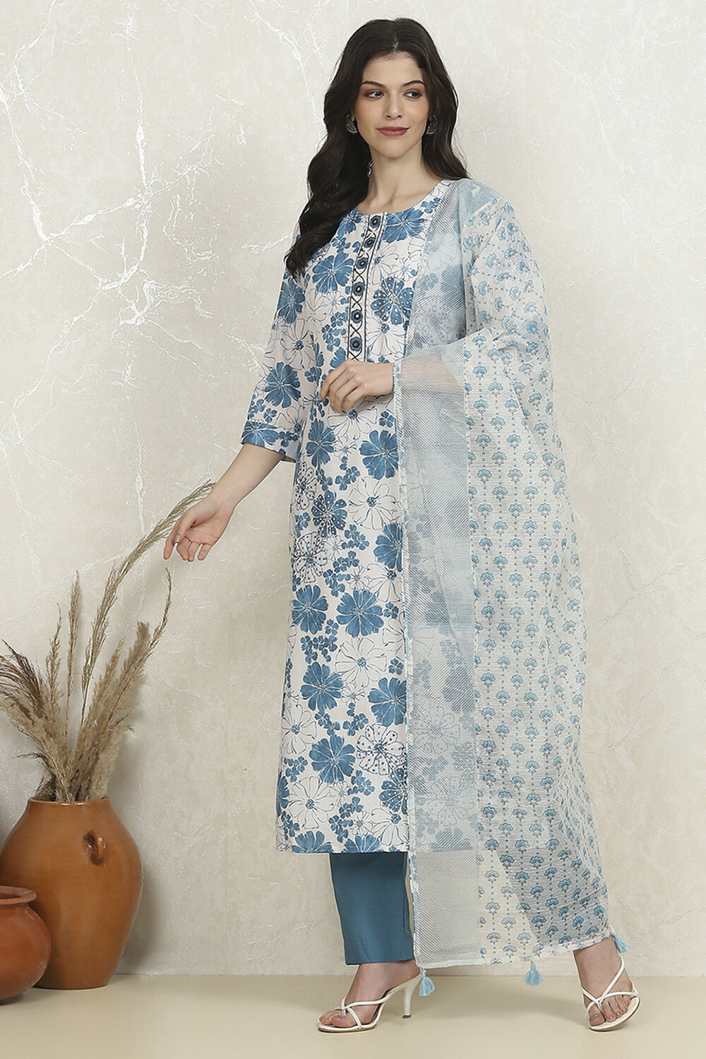 Blue Cotton Unstitched Suit Set image number 4