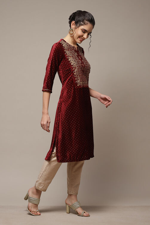 Maroon Velvet Straight Printed Kurta image number 4