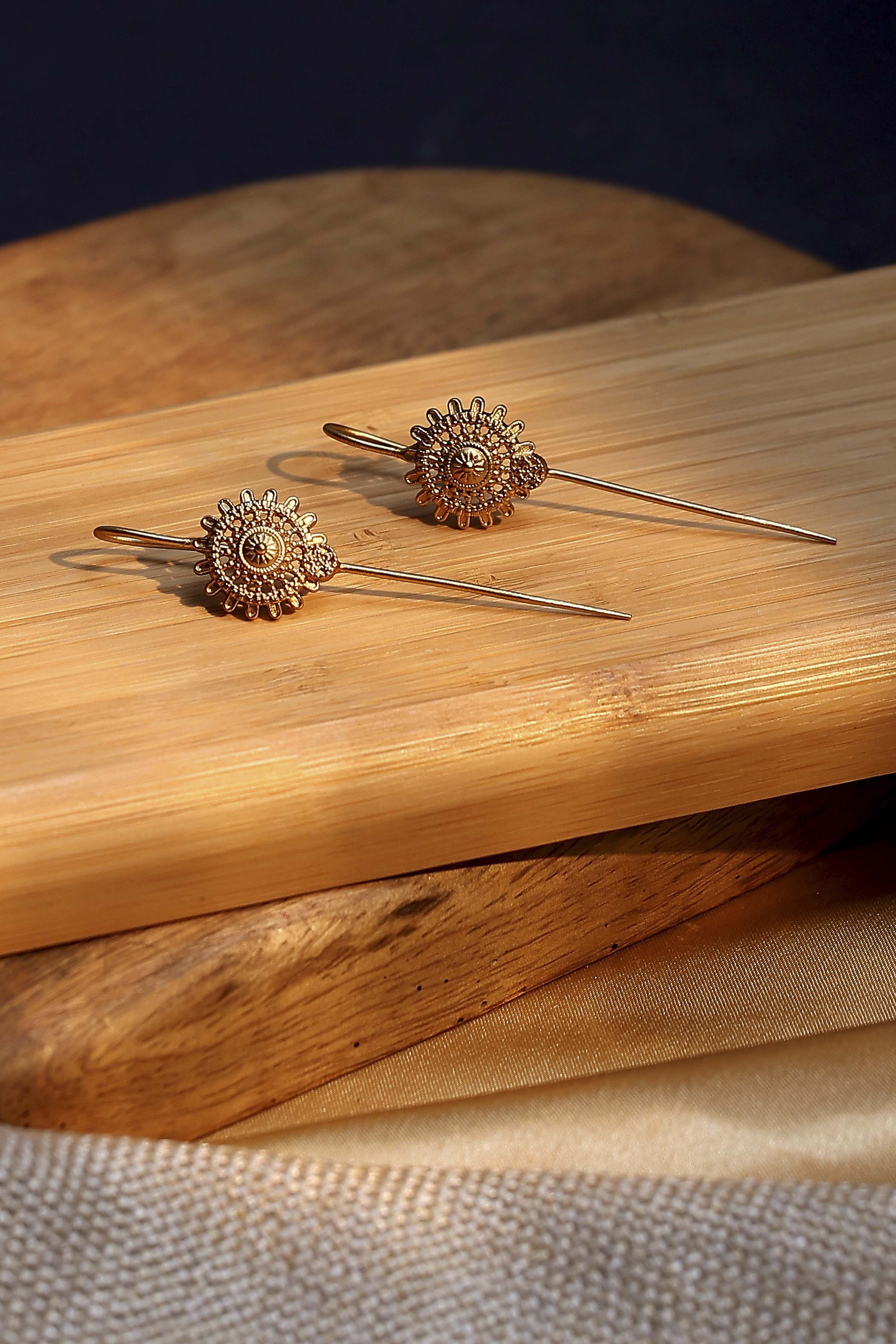 Gold Brass Earcuff image number 0