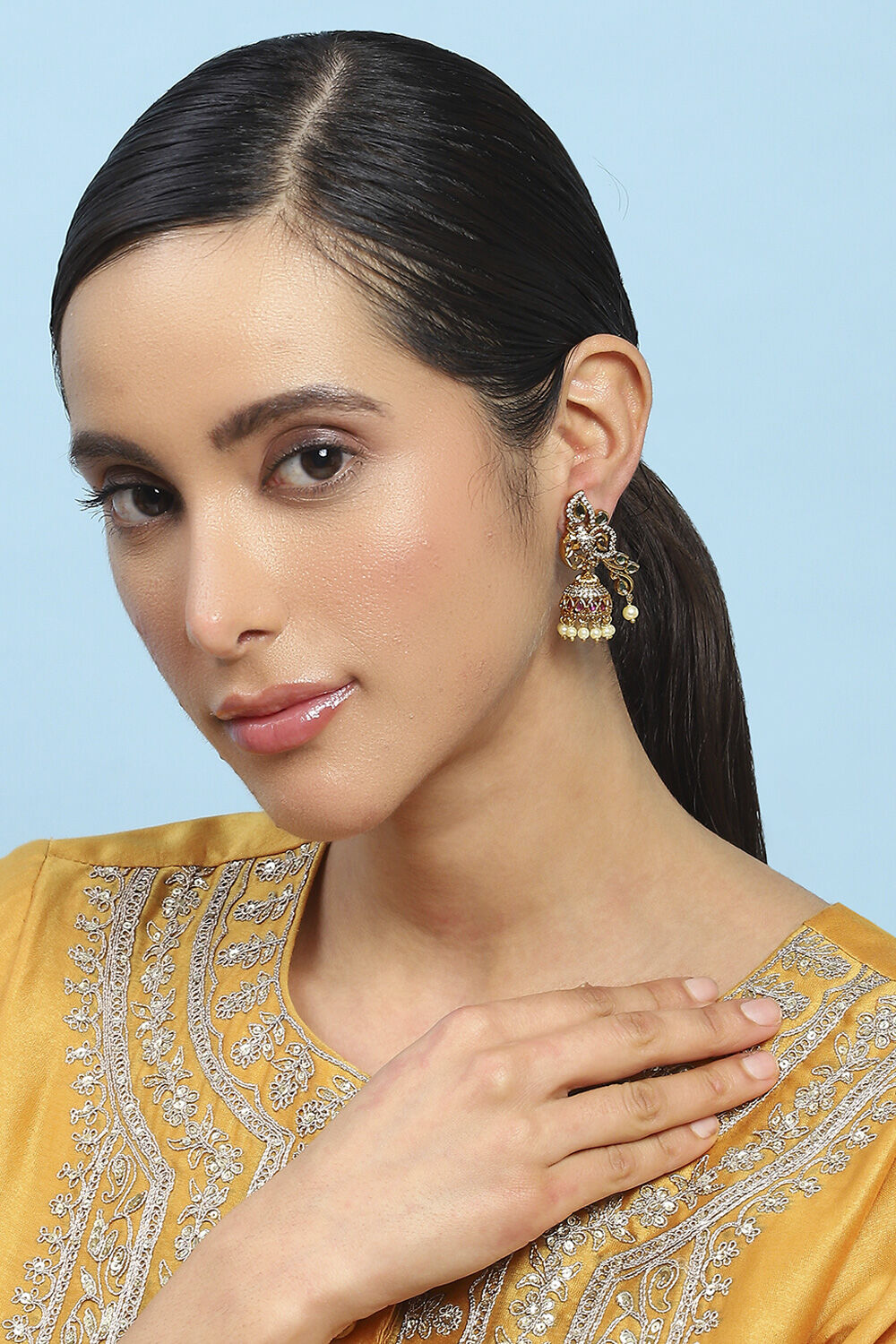 Gold Green Alloy Jhumka image number 3