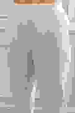 Off-White Cotton Printed Straight Suit Set image number 2