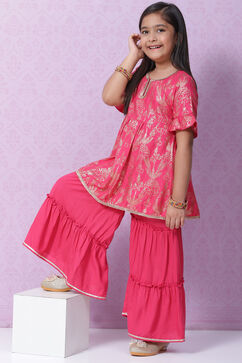 Berry Pink Rayon Flared Printed Kurta Set image number 6