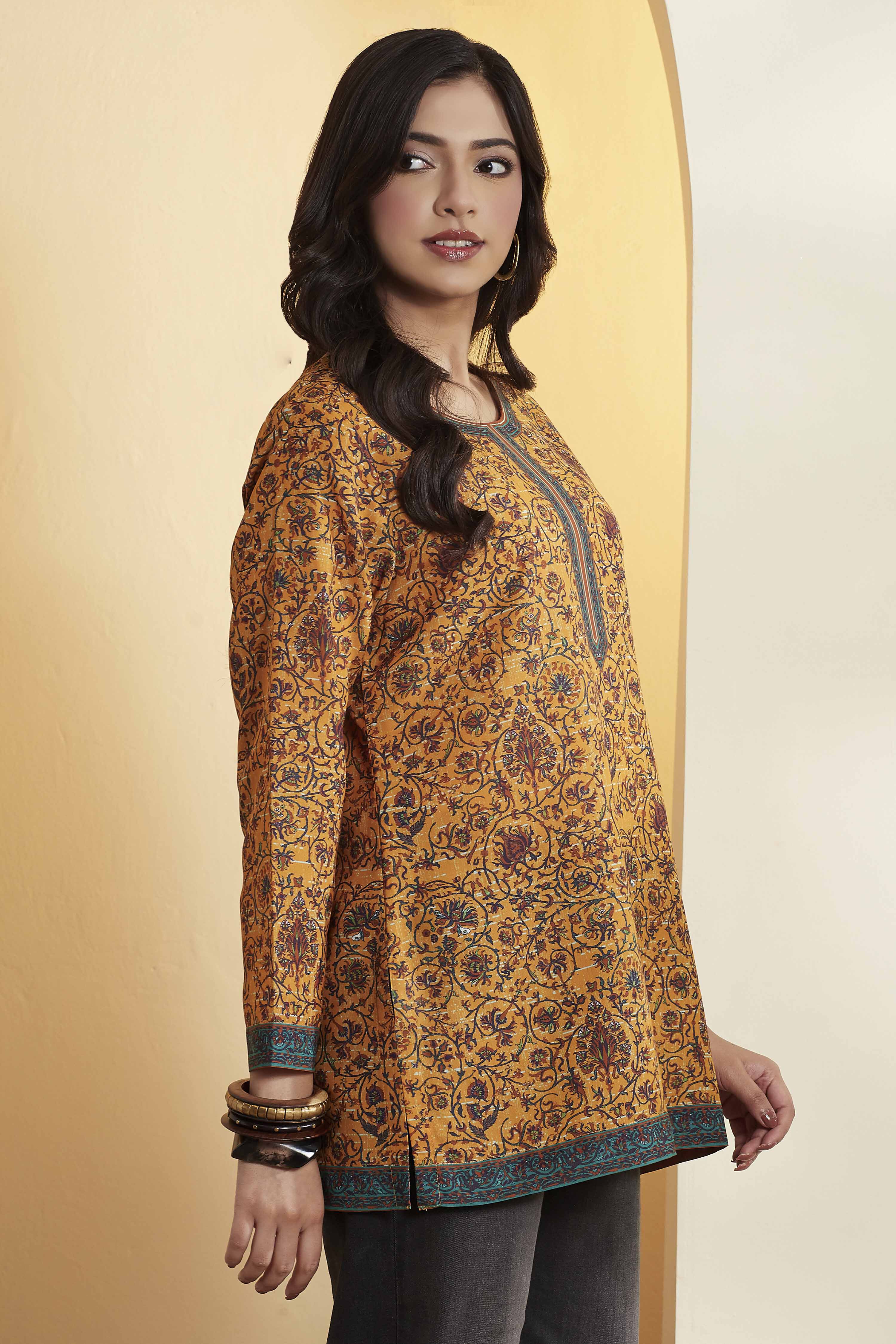Mustard Polyester Straight Top image number 3