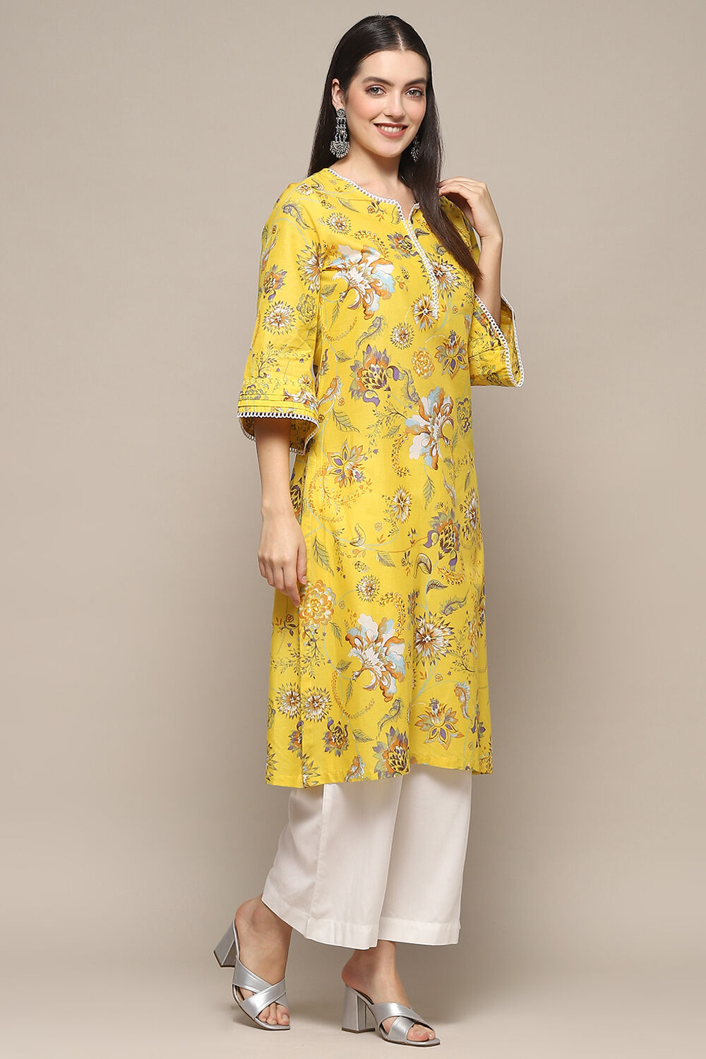 Yellow Cotton Floral Printed Straight Kurta image number 4