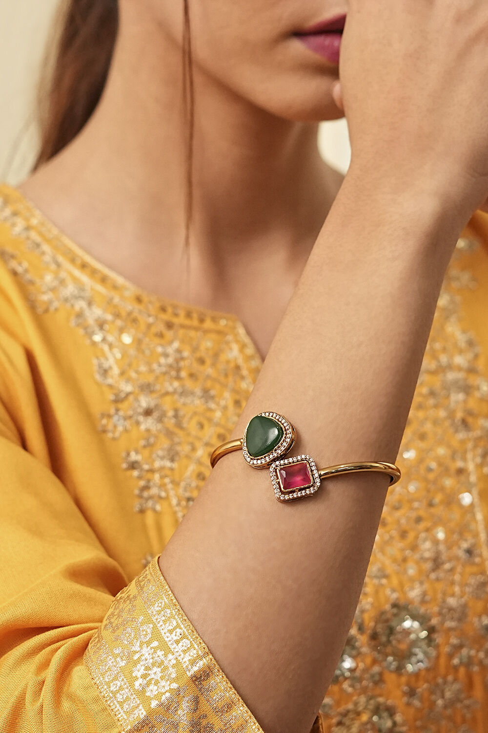 Green Red Brass Bracelet image number 1