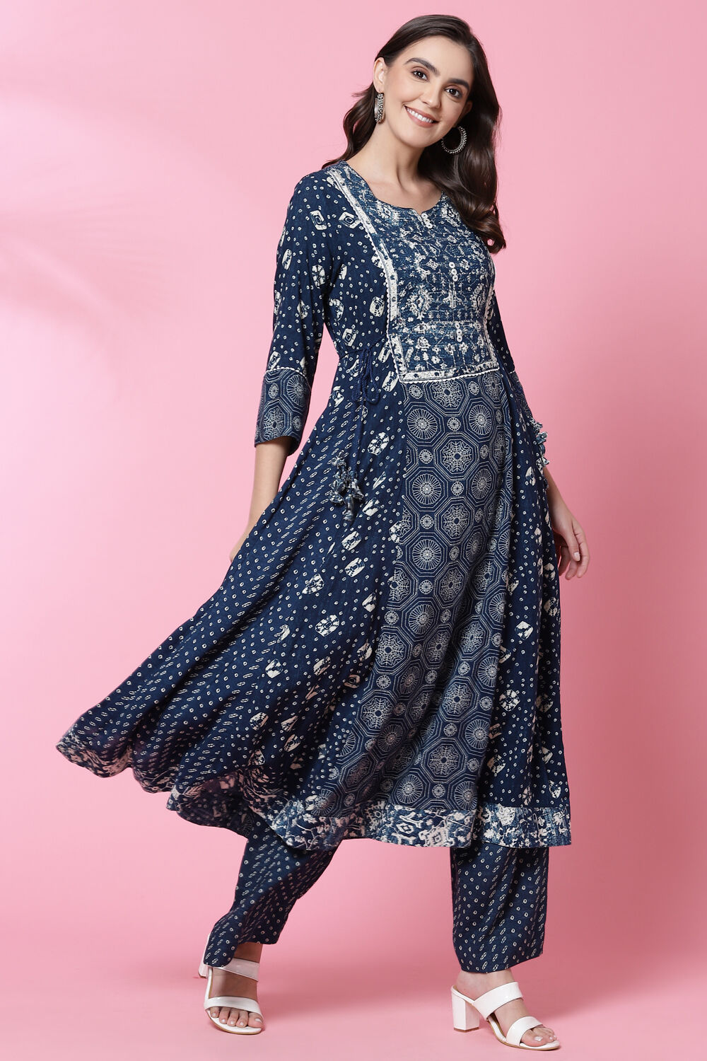 Indigo LIVA Flared Printed Kurta image number 3