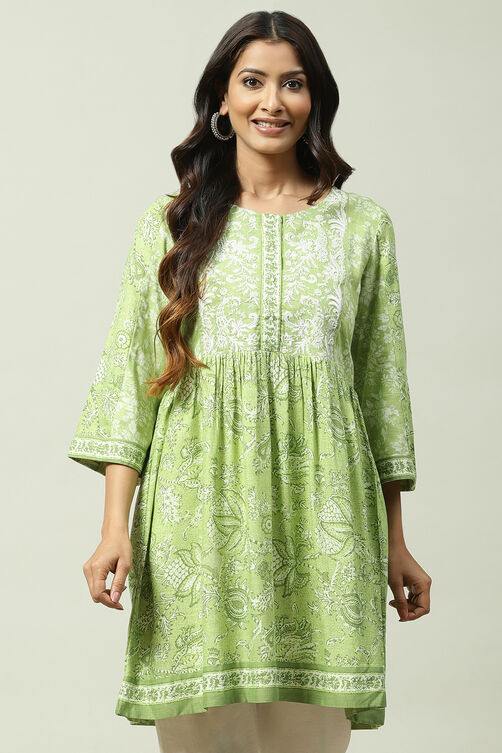 Green Cotton Flared Printed Kurti image number 0