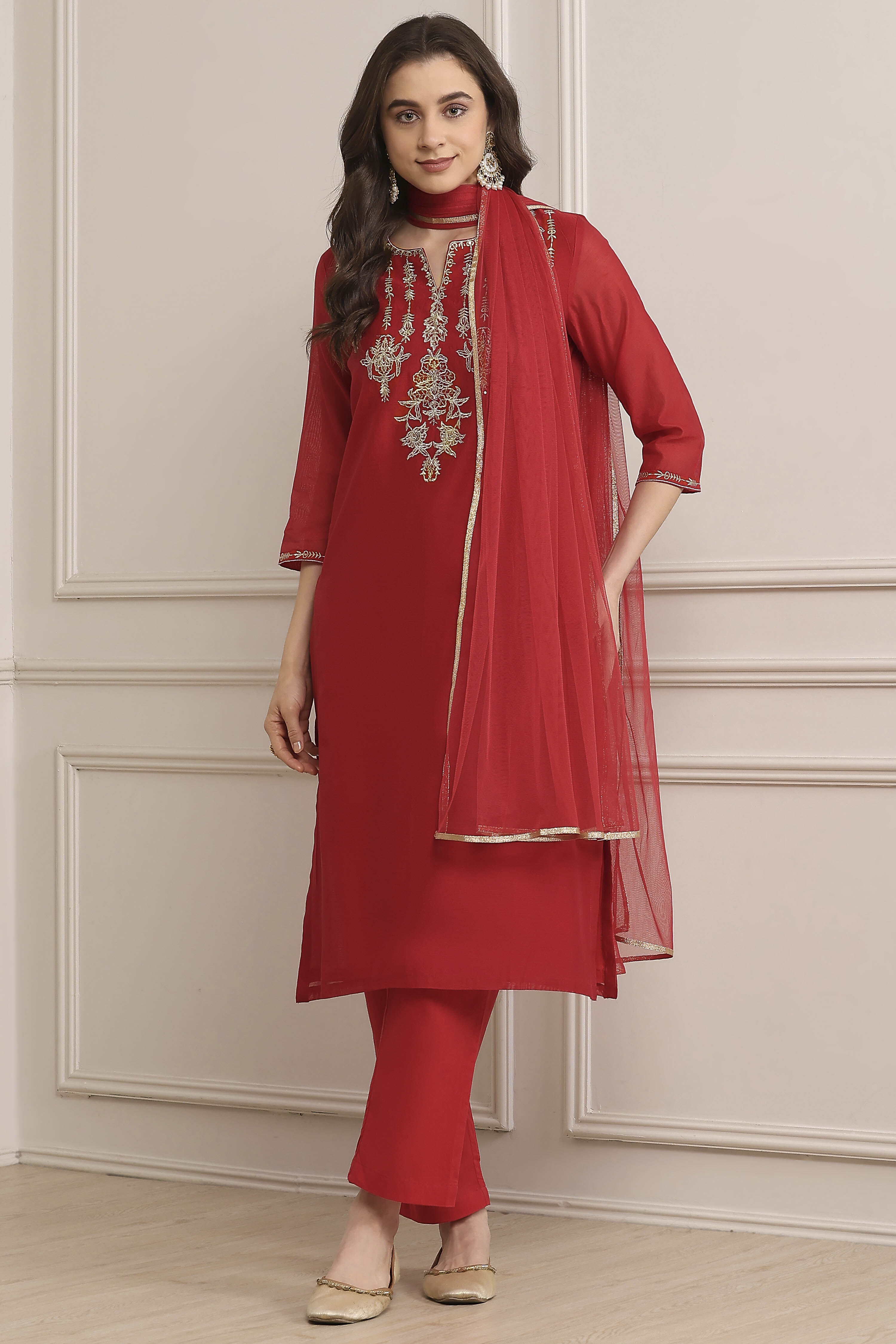 Red Art Silk Straight Kurta Slim Pant Suit Set image number 0