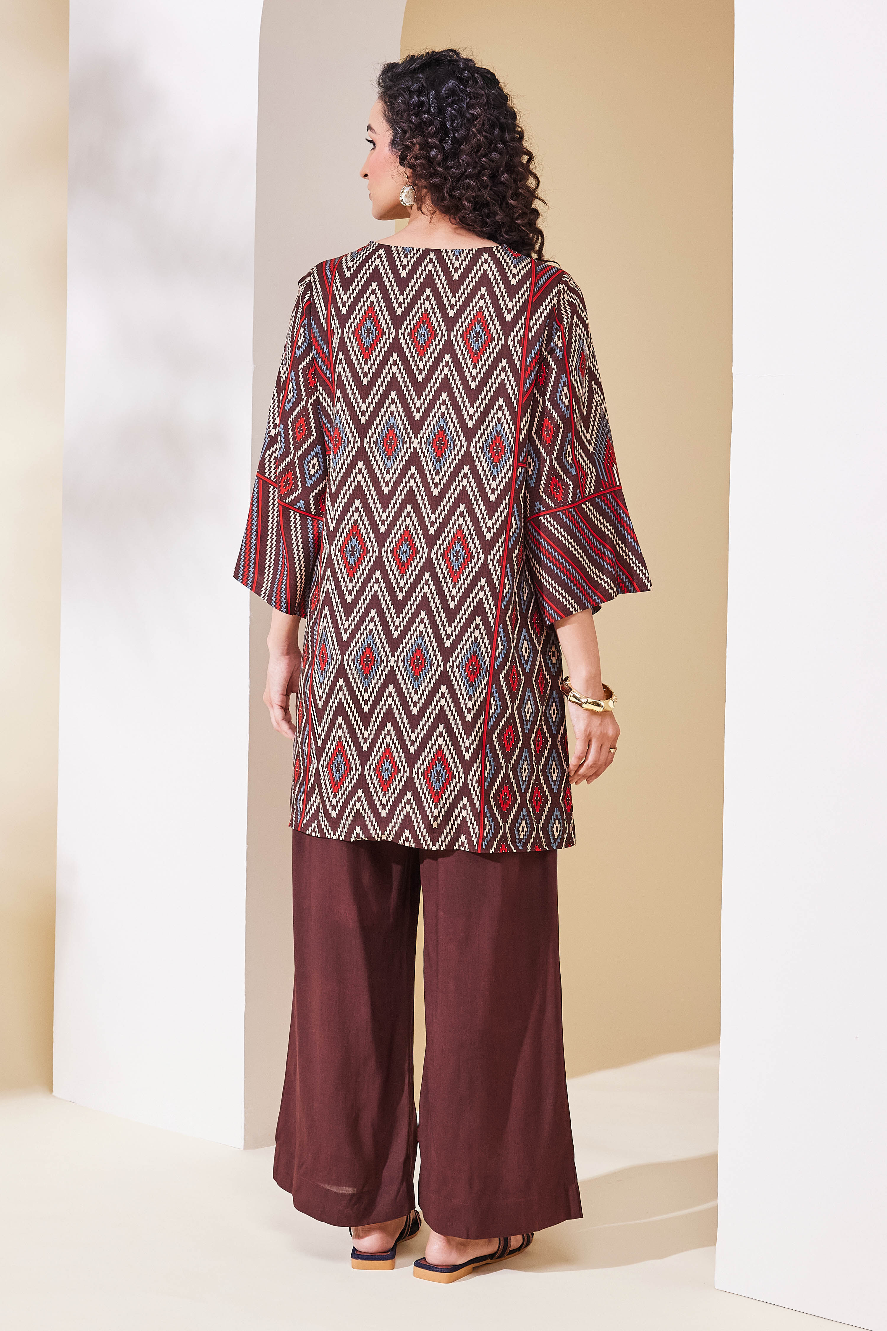 Brown Viscose Rayon Straight Kurta Pants Set image number 4