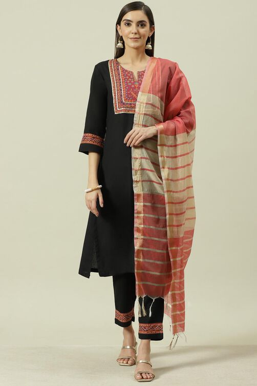 Black Solid Straight Kurta Regular Pant Suit Set image number 5